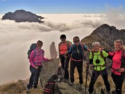 41 Alla bianca Madonnina del Pietra Quadra   (2356 m) con amiche